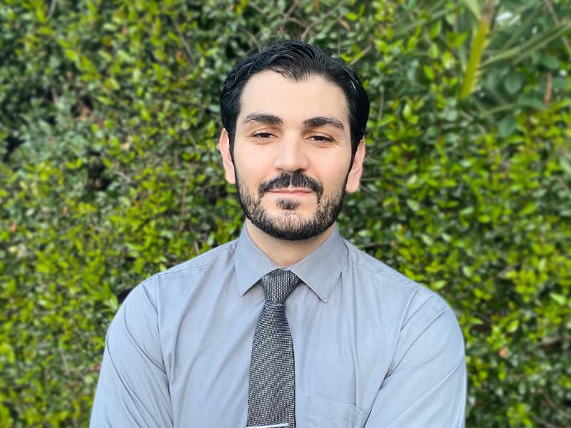 Dr. Muradian